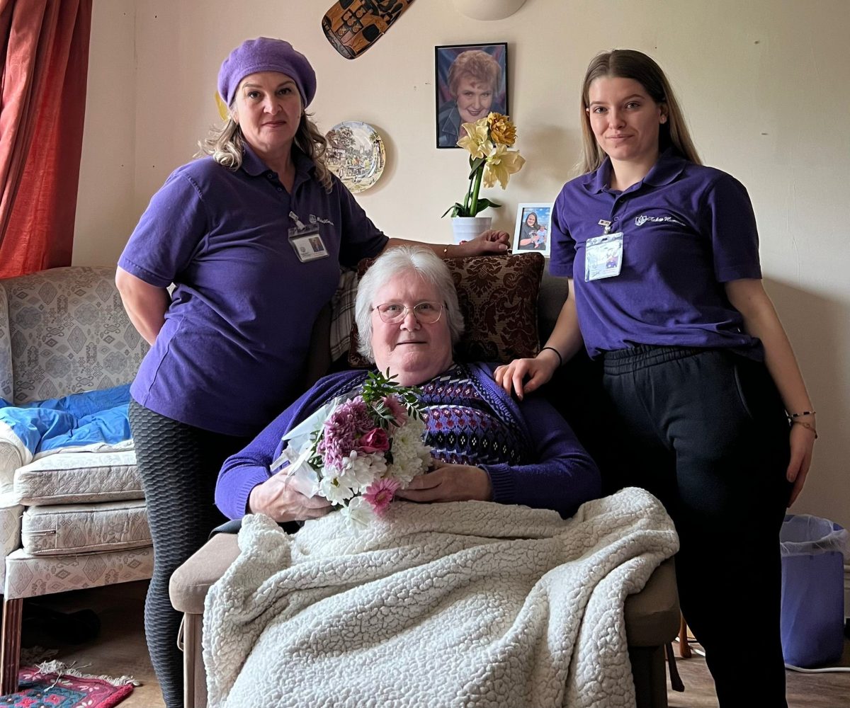 Photo Gallery Fuchsia Homecare Gorleston   4 1200x1000 